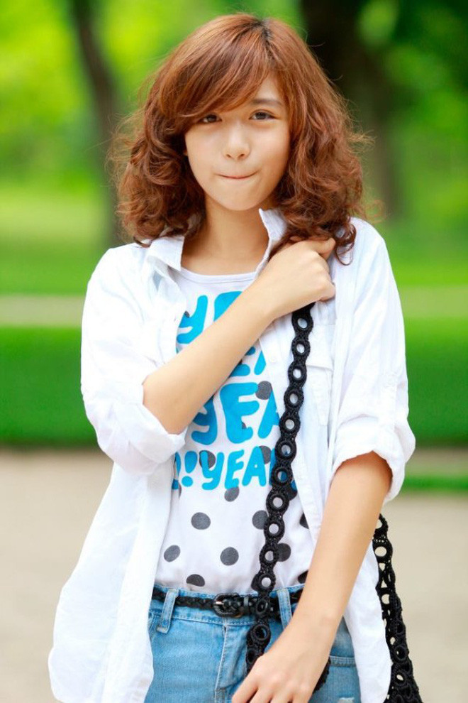 Danh sách gái xinh bất ngờ lấy chồng hoặc sinh con ở độ tuổi đôi mươi phải kể đến Thảo Hương. sinh năm 1998.