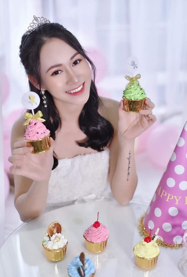 Sở hữu nhan sắc xinh đẹp, vóc dáng gợi cảm cùng gu thời trang quyến rũ, nhiều người khi ngắm hình hình ảnh đời thường của Minh Hằng sẽ không tin cô nàng là một VĐV đấu kiếm.