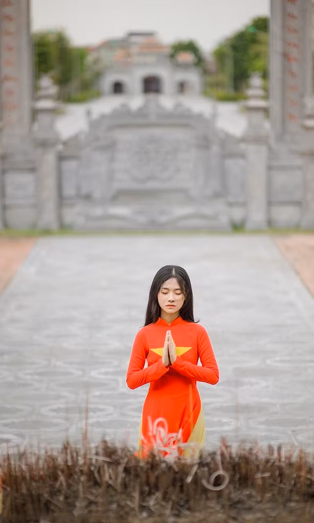 Linh Anh cũng giữ cho mình tinh thần thoải mái nhất để bước vào năm học lớp 12 với những kỳ thi cam go, căng thẳng phía trước. Linh Anh tin rằng, sự nỗ lực, cố gắng rồi sẽ được đền đáp bằng kết quả xứng đáng mà thôi.