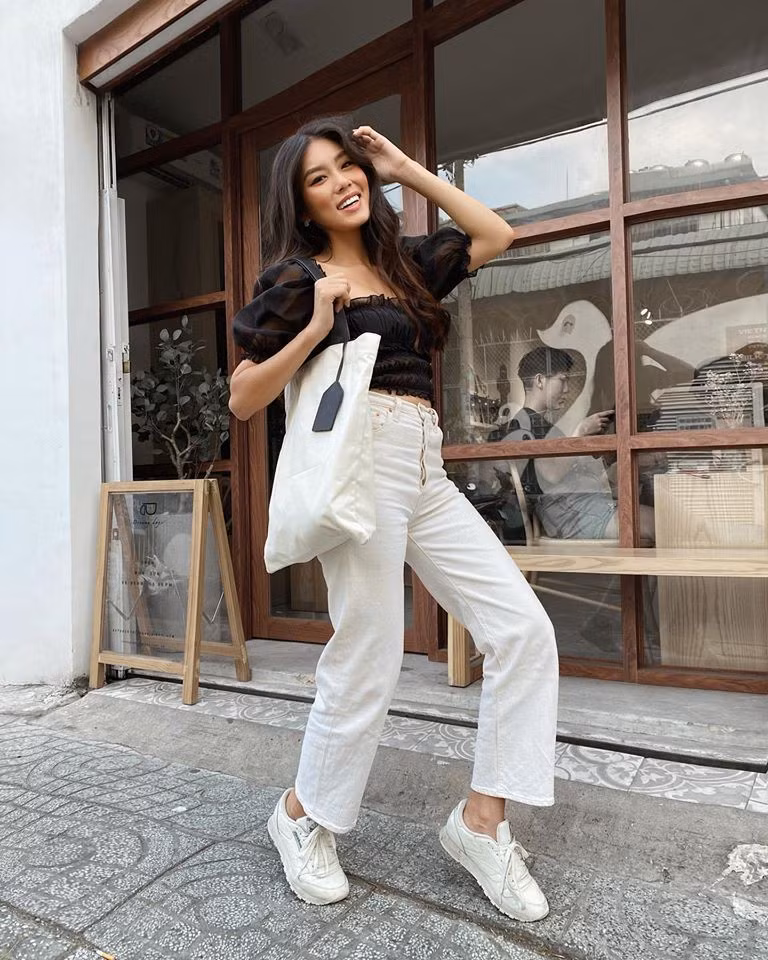 Trước thông tin nàng rich kid xuất hiện trong một danh sách đề cử về nhan sắc uy tín trên thế giới thế giới, nhiều người đã bày tỏ niềm tự hào khi nhan sắc Việt xuất hiện trong những bảng đề cử tầm quốc tế này.