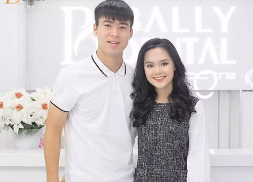 Nhìn con trai đáng yêu được bố cưng chiều qua từng cử chỉ, ánh mắt, nụ cười, nàng WAG Quỳnh Anh chỉ biết thốt lên 2 chữ "hạnh phúc".