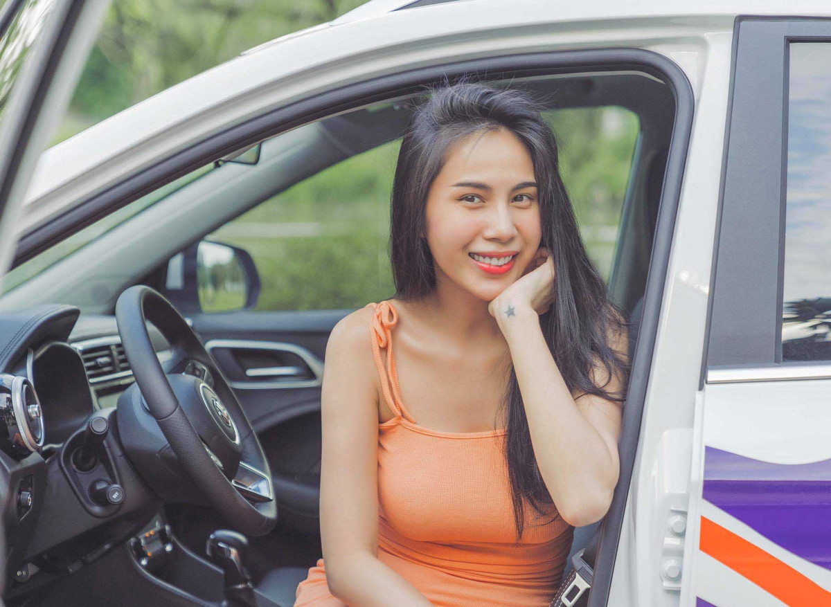 Ngoài ra, nhiều ý kiến còn cho rằng đây là cơ hội để gia đình Công Vinh - Thủy Tiên “tăng nhân khẩu”: “Anh Vinh chuẩn bị có thêm con chưa, chớ chị vợ đẹp mặc đồ ngủ chờ sẵn rồi đây”, “Chắc bé Gạo chuẩn bị có thêm em”, “Bé Gạo kêu mẹ ơi kiếm em cho con”…