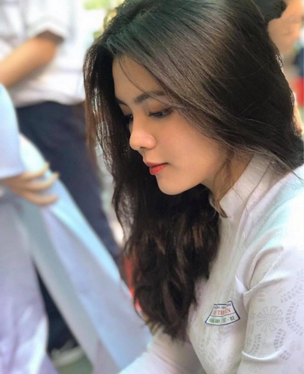 Được biết, cô nàng dự tính sẽ mở một shop quần áo thiết kế và tự kinh doanh.