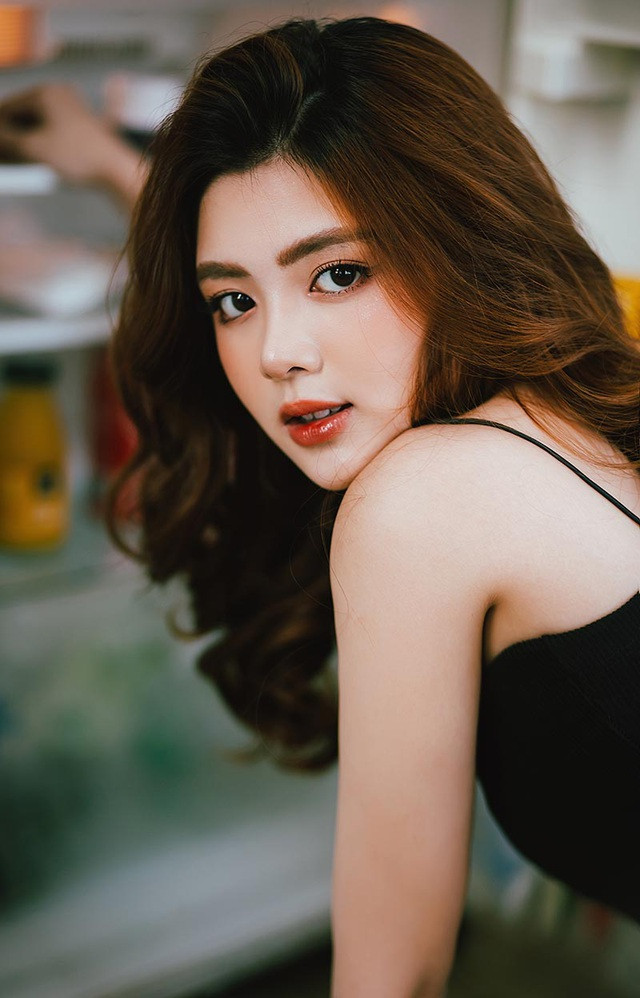 Có sở thích kinh doanh nên gái xinh này mong muốn theo đuổi ngành Tài chính ngân hàng hoặc Quản trị kinh doanh để có thể thực hiện mong muốn của mình.