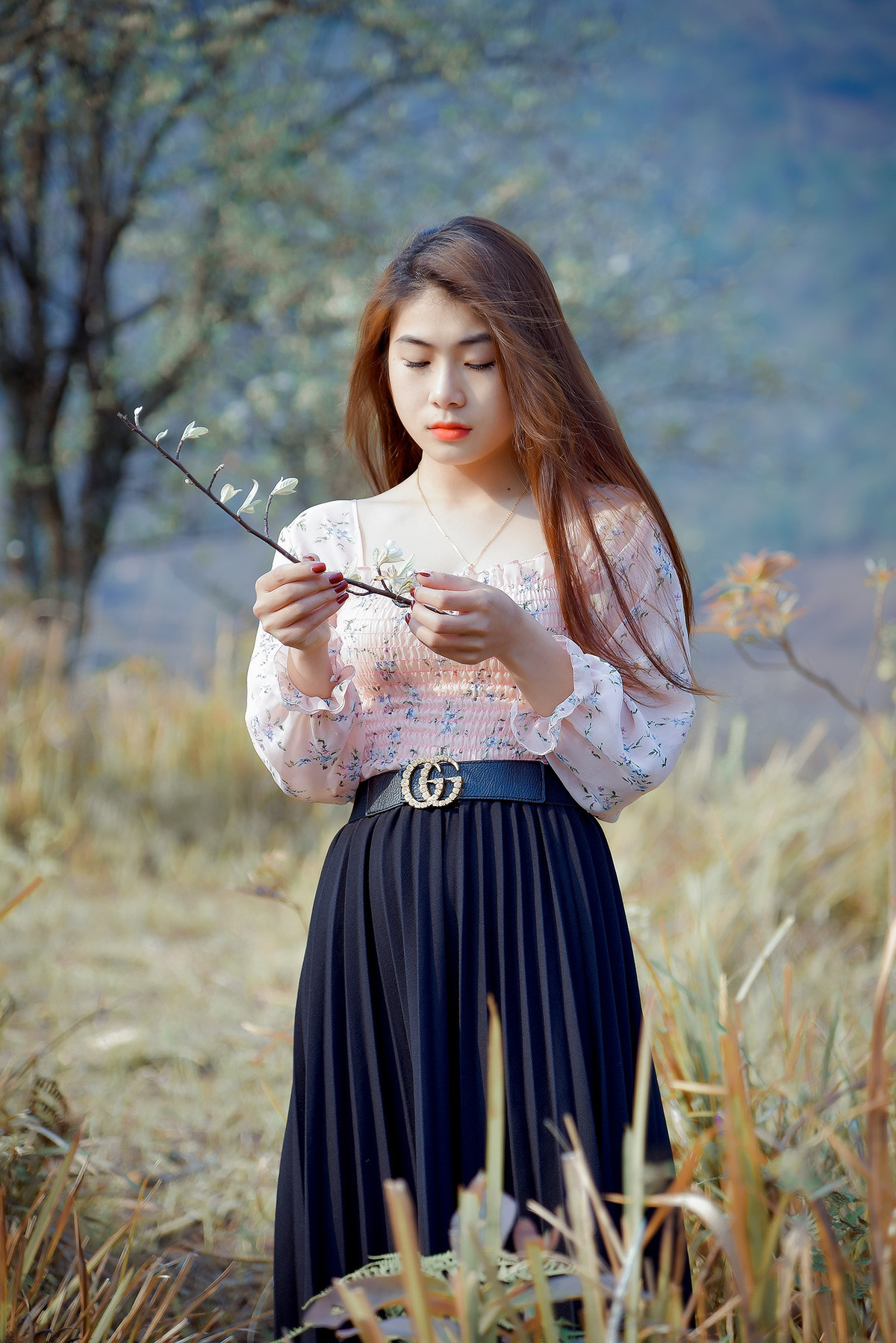 Nhiều cư dân mạng đã nhận xét Diệu Linh có vẻ đẹp không khác gì hot girl phố núi.