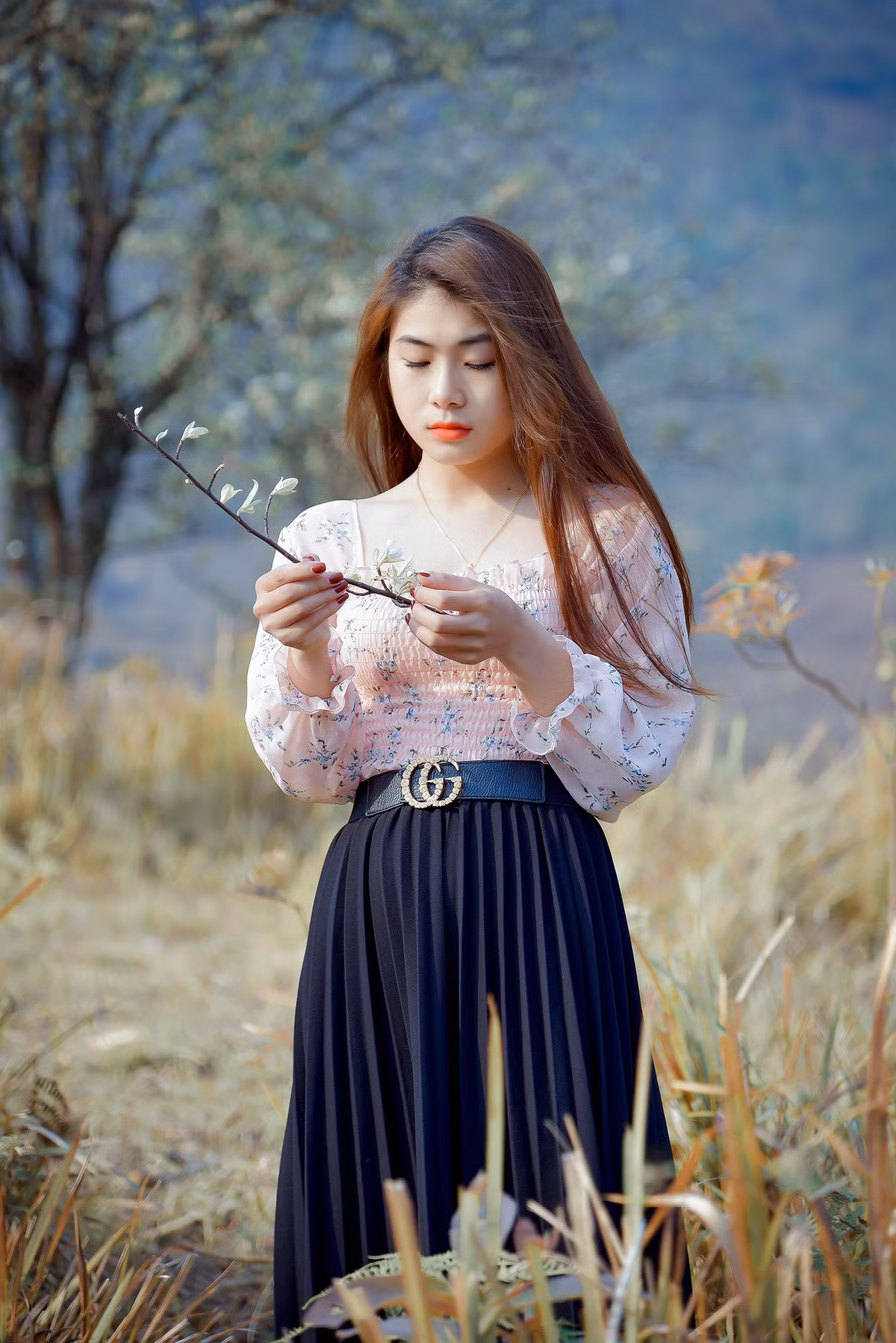 Nhiều cư dân mạng đã nhận xét Diệu Linh có vẻ đẹp không khác gì hot girl phố núi.