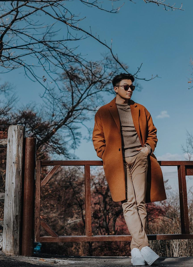 Đăng Khoa có diện mạo điển trai, thu hút và gu thời trang sành điệu.