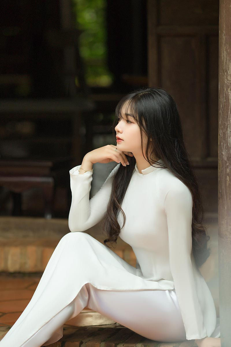 Ngoài thời gian dành cho việc học, nữ sinh 10X này cũng thử sức với vai trò mẫu ảnh, mẫu thời trang và mẫu trang điểm. Xuân Trúc có thêm nhiều mối quan hệ, trở nên tự tin và biết được cách khiến cho bản thân ngày càng đẹp hơn.