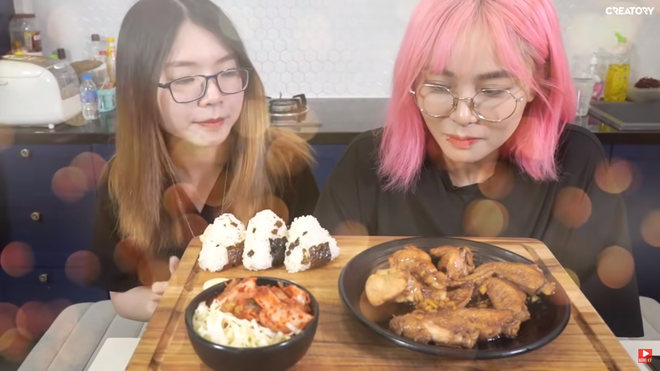 Lâu lâu cũng được một món đồng nghiệp tấm tắc khen ngon