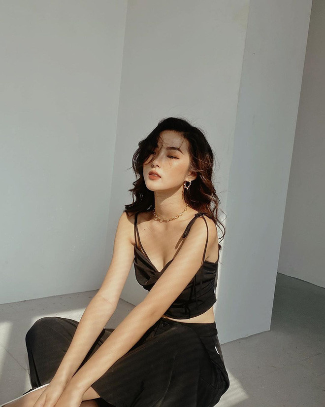 Linh Chi tâm sự cô rất vui khi nhận được sự quan tâm của khán giả sau khi Hoa hải đường lên sóng. Bản thân cô cũng mong muốn có thêm nhiều cơ hội để thử sức ở lĩnh vực diễn xuất.