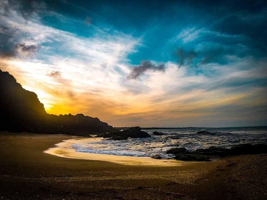 Các cặp đôi cũng nên chú ý việc để những nhân viên trong ê kíp chụp ảnh chuẩn bị áo phao hay những dụng cụ an toàn khác, đề phòng những câu chuyện không may.