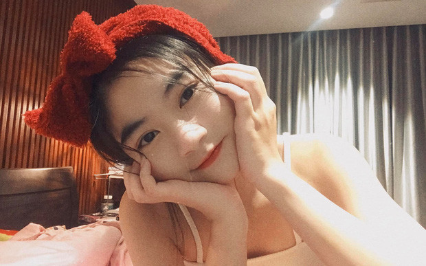 Cô nàng ghi điểm với những hình ảnh dễ thương, không màu mè.