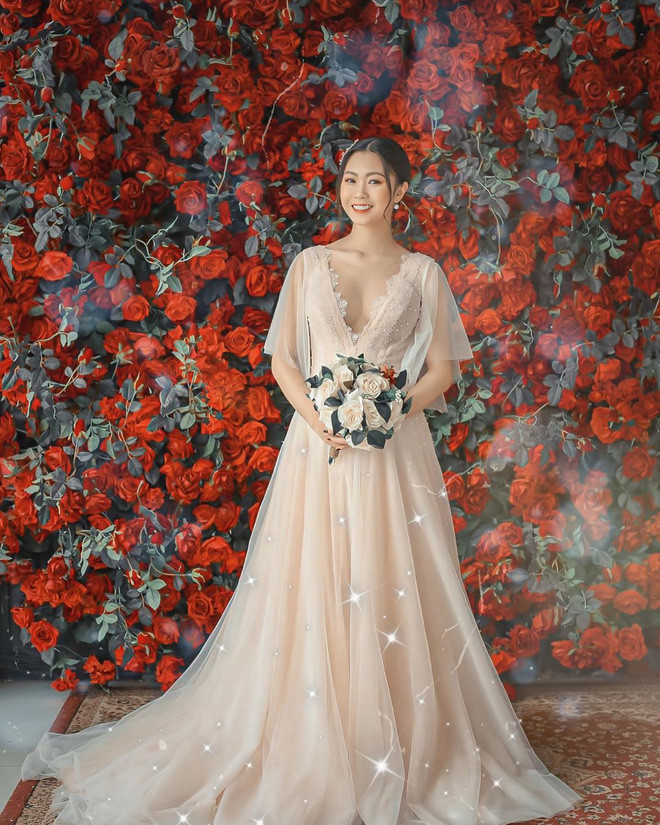 Đáp lại tình cảm của fan, Chi Bé cho biết cô cảm thấy đỡ đi phần nào với lời động viên này, bên cạnh những lời nói tiêu cực thì vẫn có những người luôn ủng hộ mình.