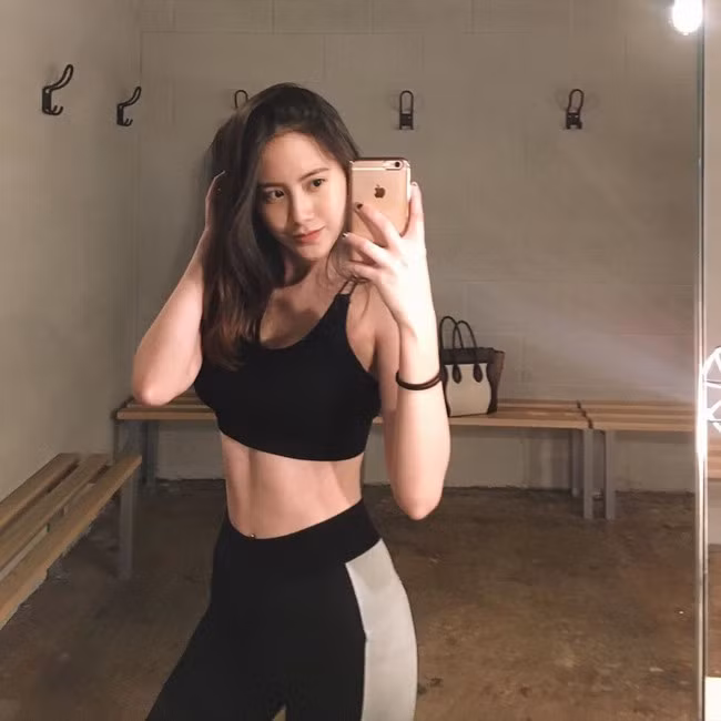 Cộng đồng mê nhan sắc Việt ai nấy cũng đều biết đến Mai Chi vì đây là cô nàng xinh đẹp, tài giỏi và có cuộc sống như công chúa.