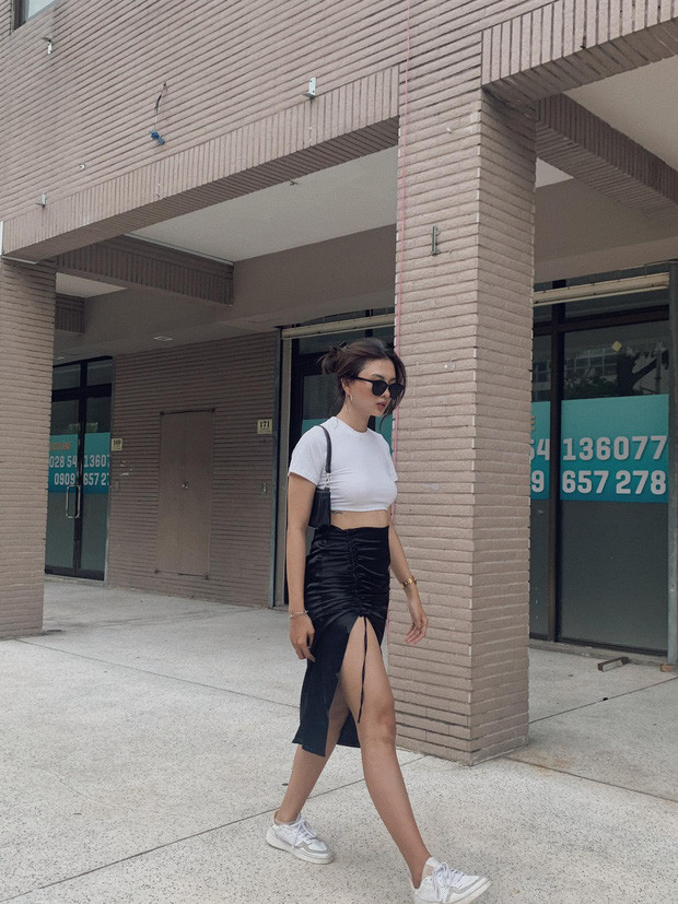 Bản thân hot girl này cũng vô cùng bất ngờ khi những hình ảnh cô đăng tải lại nhận được nhiều sự chú ý đến như vậy.