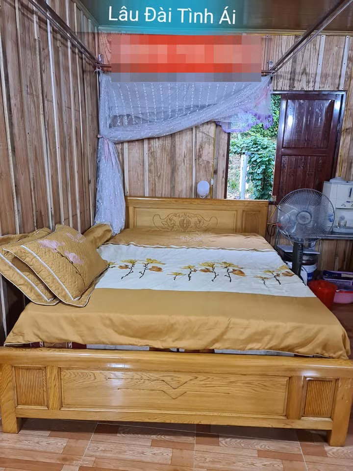 Trên trang cá nhân, cô dâu Cao Bằng liên tục khoe hình ảnh về căn nhà mới hoàn thiện.