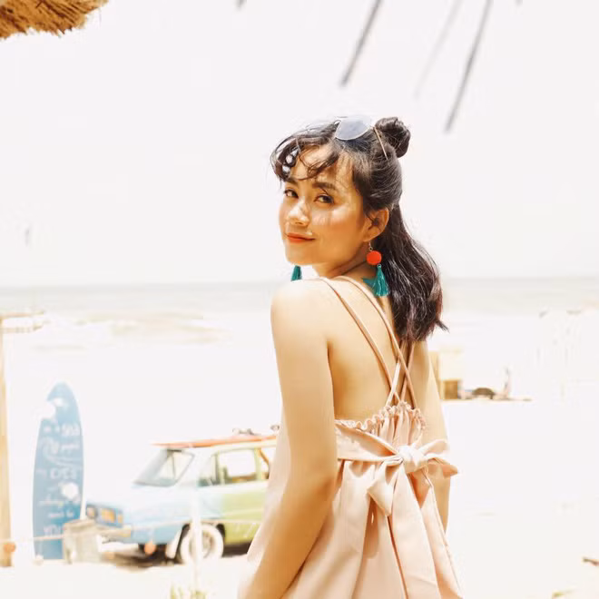 Hiện nay, ngoài vai trò là một idol trên cctalk hay talktv, Trang Ly còn là một mẫu ảnh look book khá nổi ở Sài Gòn.