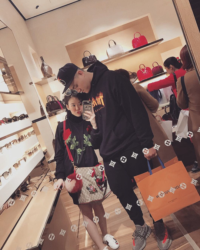 Mãi cho đến một lần đi uống cafe với bạn bè, Fabo tình cờ gặp lại Vân khi bước vào quán như sự sắp đặt của duyên số.