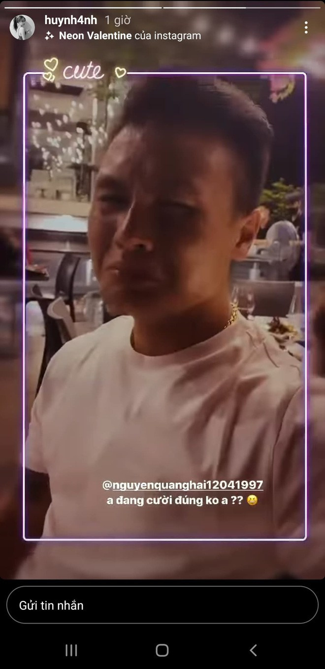 Trong dịp sinh nhật của mình, Huỳnh Anh cũng chia sẻ lên trang cá nhân đã nhận được món quà vô cùng đắt giá từ Quang Hải.