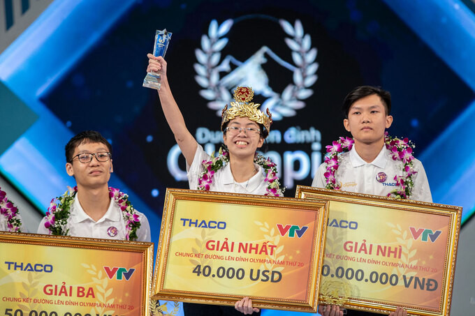 Vậy là trong suốt 20 năm chương trình Đường lên đỉnh Olympia được tổ chức, Thu Hằng là thí sinh nữ thứ 4 giành vòng nguyệt quế.