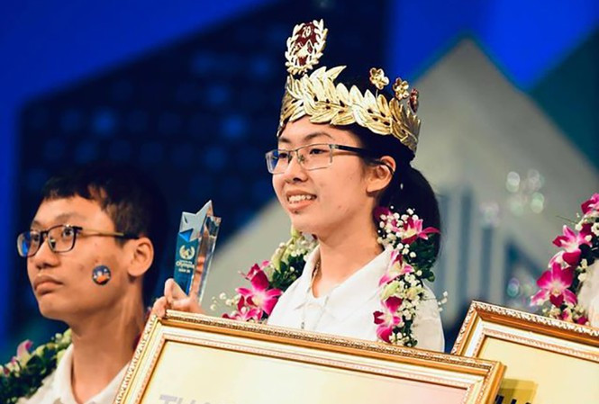 Cô nàng có phong độ thi đấu ổn định và từ sau vòng Khởi động, nữ thí sinh này đã vươn lên "lấn lướt" các thí sinh nam để cuối cùng kết thúc chặng đua với 235 điểm.