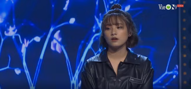 Những gương mặt thí sinh cuối cùng tham gia vòng tuyển chọn của chương trình Rap Việt đã được hé lộ, trong số đó đáng chú ý nhất là cô gái thứ 2 xuất hiện trong cuộc tuyển quân của 4 huấn luyện viên Wowy, Suboi, Binz và Karik.