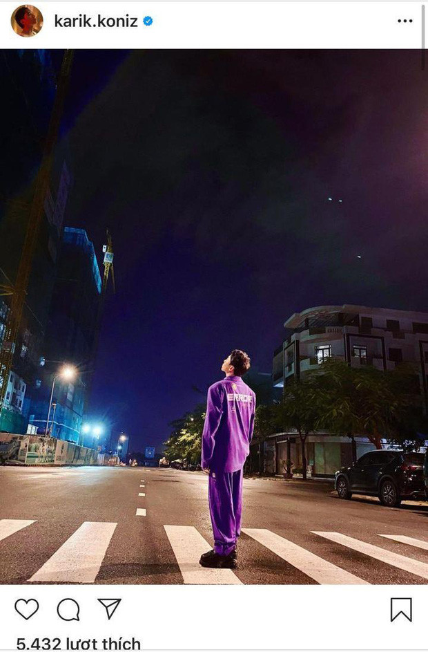 Về phía chàng rapper, trên trang cá nhân anh đăng bức ảnh ẩn ý đứng một mình trên đường vào 5 giờ sáng khiến dân tình vô cùng hoang mang.