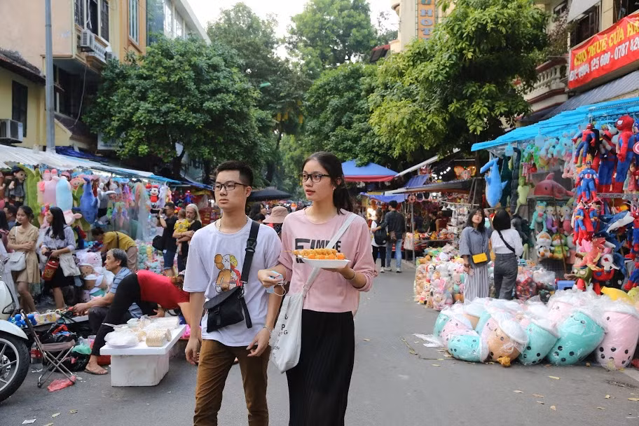 Vẻ đẹp lung linh của Hàng Mã những ngày cận kề Trung thu đã trở thành nét đẹp đặc trưng riêng của phố cổ.