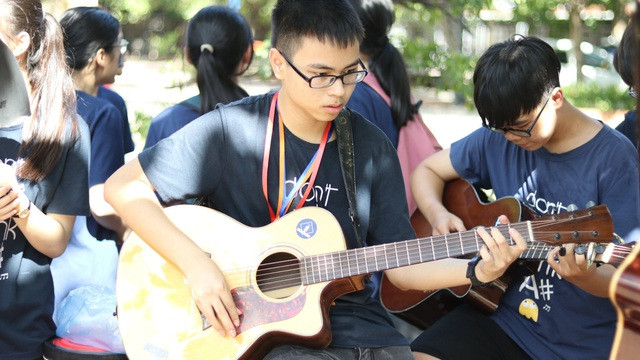 Được biết, đoạt chức Quán quân Đường lên đỉnh Olympia là ước mơ từ những ngày học tiểu học của Trần Thế Trung.