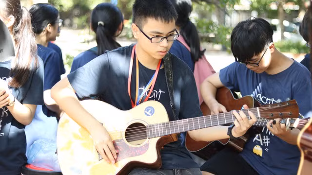 Được biết, đoạt chức Quán quân Đường lên đỉnh Olympia là ước mơ từ những ngày học tiểu học của Trần Thế Trung.