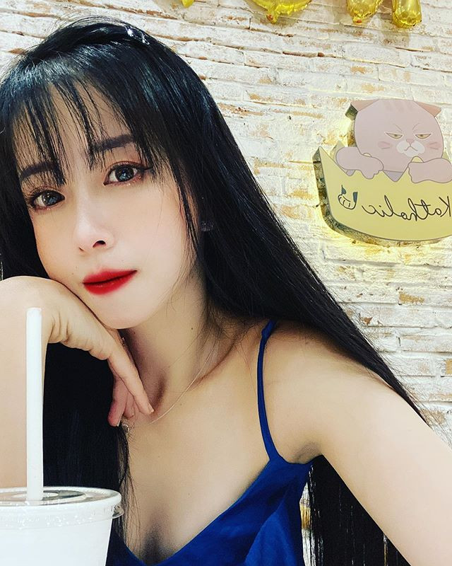 Trang cá nhân của nữ VĐV thu hút hơn 100.000 người theo dõi nhờ vào ngoại hình cực kỳ nổi bật.