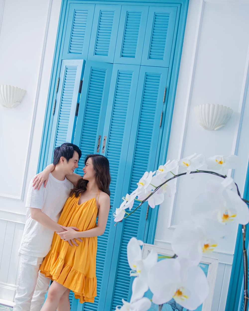 Trong số các nam thần showbiz được ngưỡng mộ, Ông Cao Thắng được xem là cực phẩm nhất. Anh không chỉ sở hữu nét điển trai ưu tú, xuất thân gia thế khủng mà độ chiều chuộng, yêu thương vợ cũng thuộc hàng cao thủ.