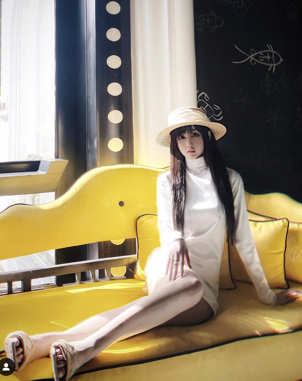 Bella cũng sở hữu body cực nóng bỏng.