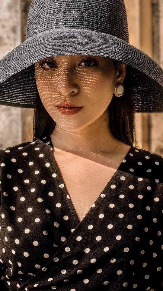 Không dựa vào danh xưng hot girl để hoạt động nghệ thuật, Thảo Tâm là một cô gái có nhiều thành tích đáng nể khác trong học tập.