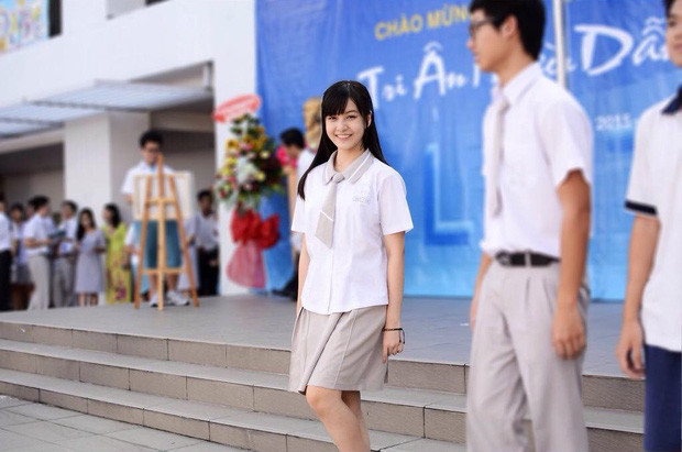 Đặc biệt, nhan sắc thời "trẻ trâu" của Tâm cũng thu hút không kém cạnh gì thời điểm hiện tại.