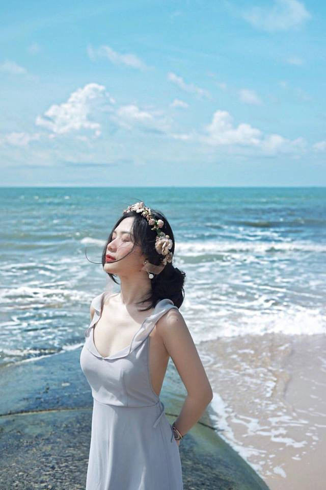 Gái xinh Sài Thành đã quyết tâm lao vào phòng tập và giảm được tận 10kg để có được thân hình chuẩn đẹp như hiện tại.