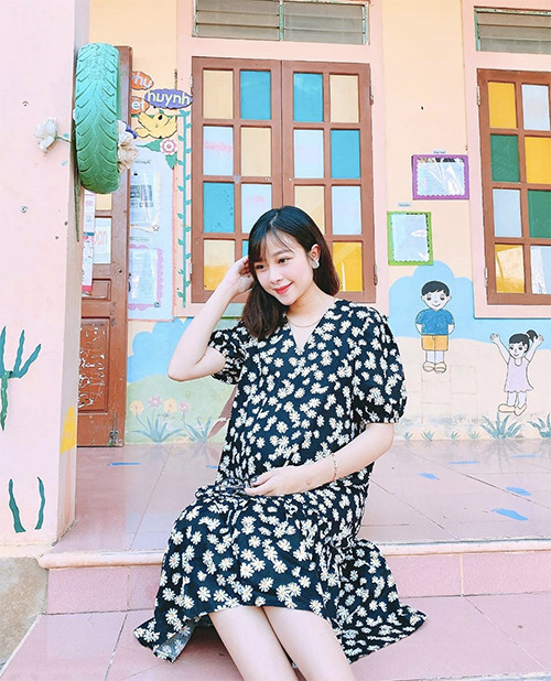 Ngoài những lúc thi đấu, tập luyện, chân sút xứ Nghệ dành toàn bộ thời gian cho gia đình.