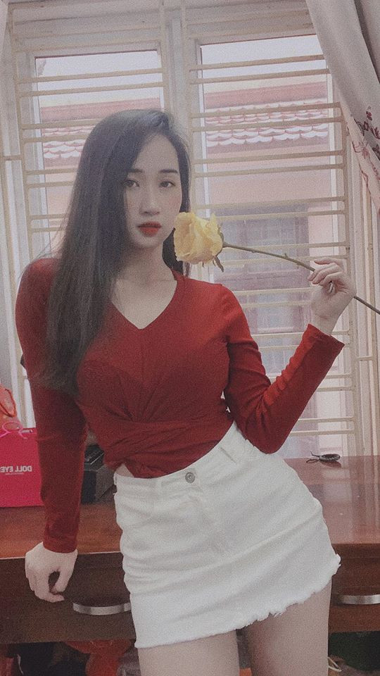 Là bà mẹ đơn thân nhưng Phương Thảo luôn thể hiện sự lạc quan và yêu đời.