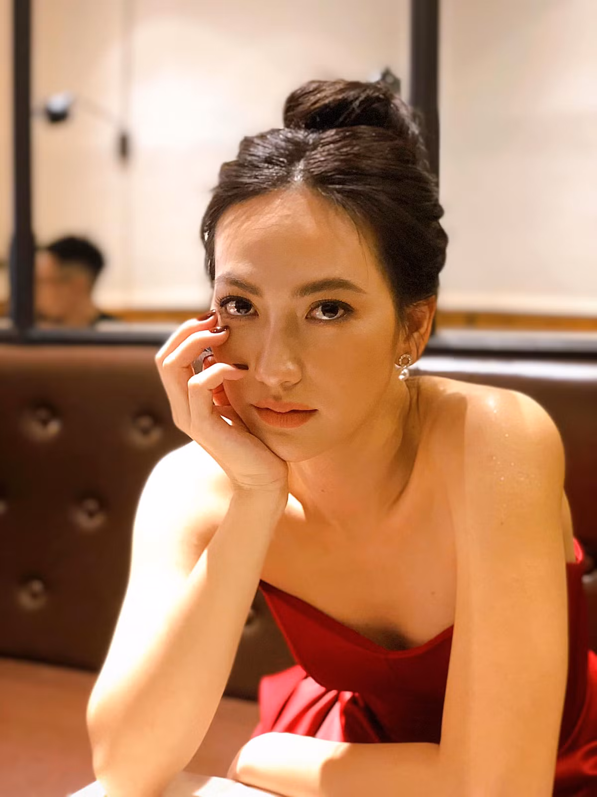 Nhan sắc kể cả trên phim hay ngoài đời của nữ diễn viên đều vô cùng nổi bật.