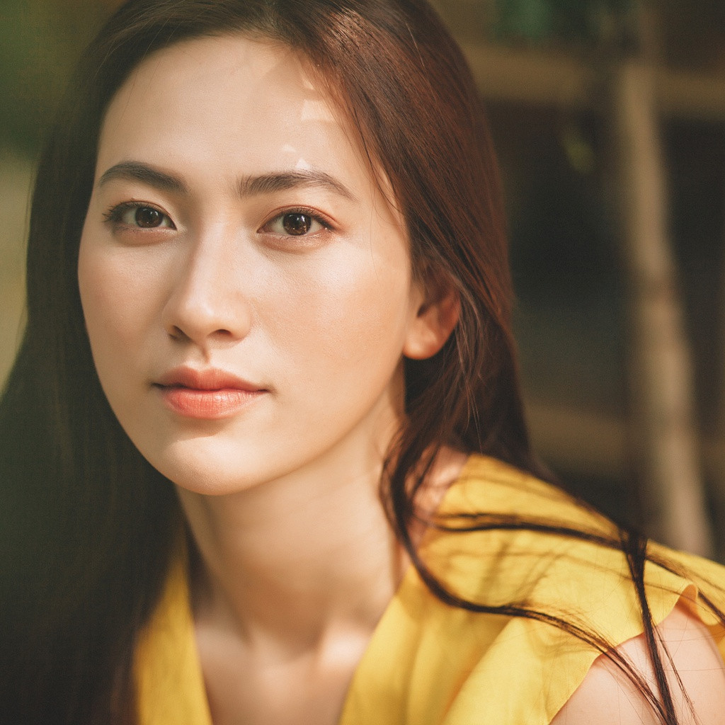  Nữ diễn viên sinh năm 1992 đã có dịp phô diễn khả năng diễn xuất khá ấn tượng của mình, cô lập tức được chú ý bởi khuôn mặt và thần thái đặc biệt.