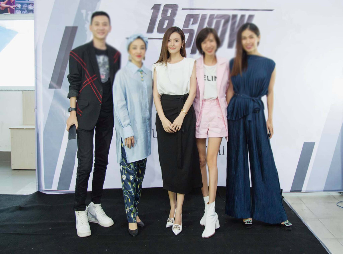 Ở tuổi 31, hot girl Midu sở hữu một khối tài sản không phải dạng vừa, đặc biệt cô còn là giảng viên trong một trường đại học lớn ở TP.HCM.