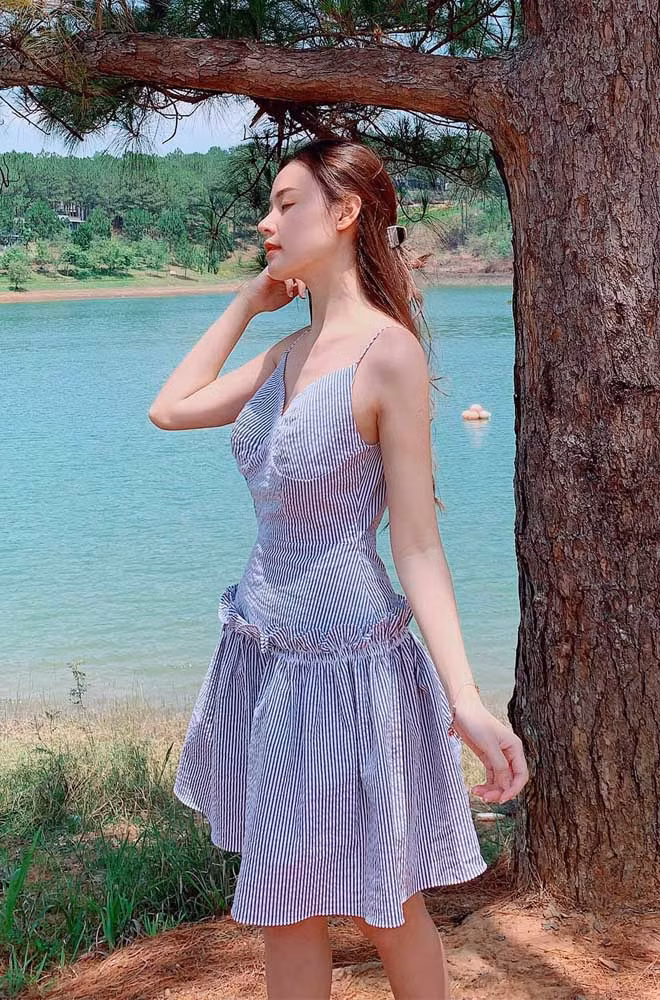 Những năm trở lại đây, đặc biệt từ khi bước qua tuổi 30, Midu đã theo đuổi phong cách trưởng thành và quyến rũ hơn.