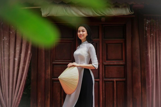 Thí sinh Phan Thị Ngọc Tuyến, sinh năm 2000. Cô hiện là sinh viên năm 3 chuyên ngành Quản trị Cảng Hàng không.