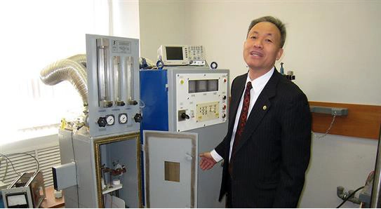 GS.VS Nguyen Quoc Sy - nha khoa hoc dau dau tinh yeu voi dat nuoc