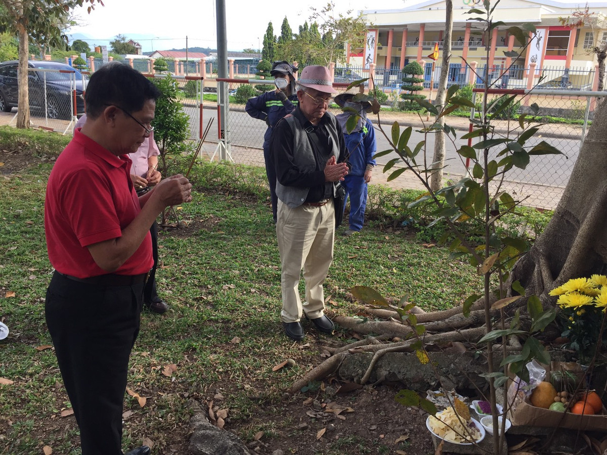 Khoanh khac dac biet cua cuu Trung ta dac cong ben them chien thang 30/4/1975-Hinh-6