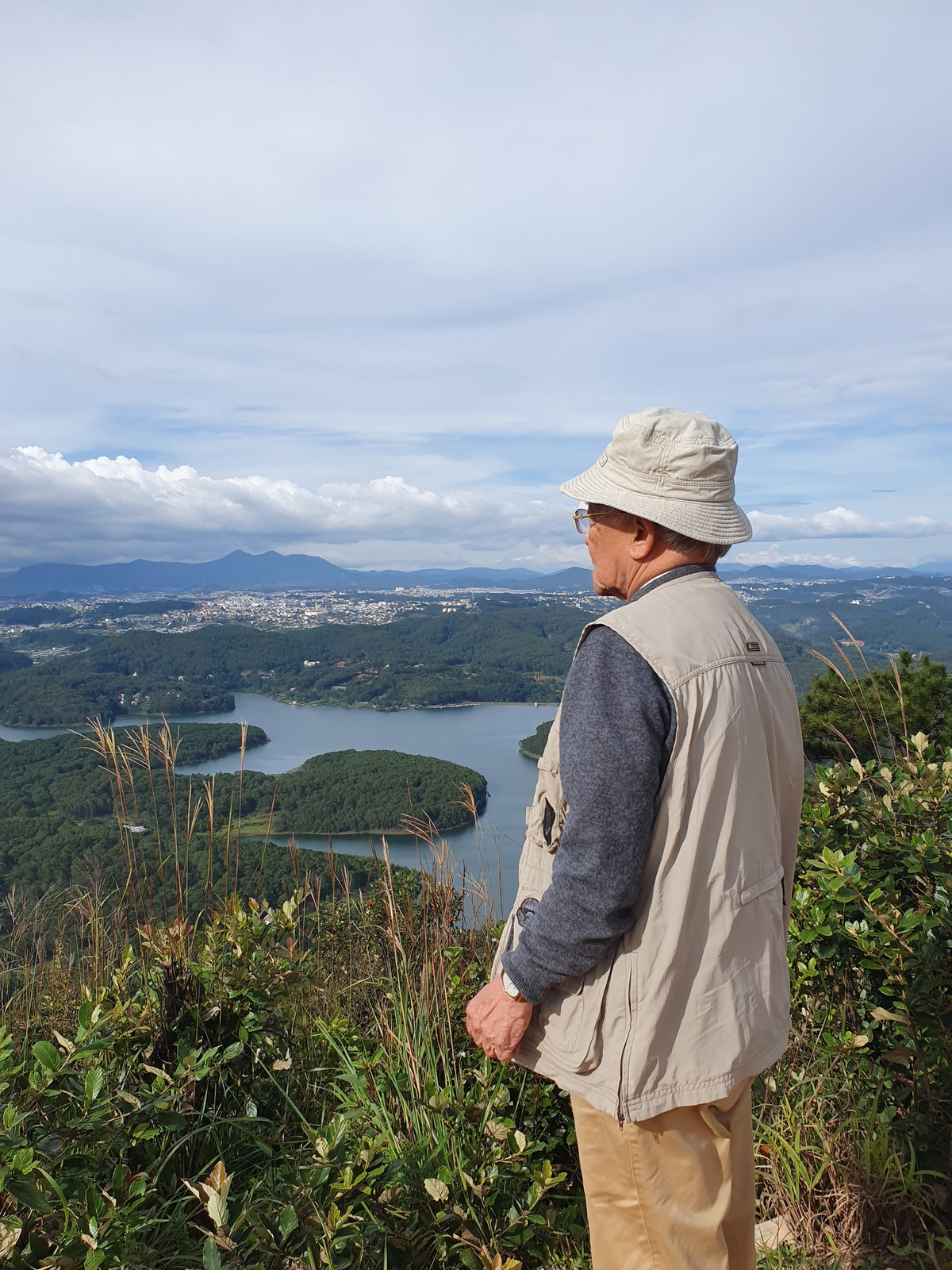 Khoanh khac dac biet cua cuu Trung ta dac cong ben them chien thang 30/4/1975-Hinh-4