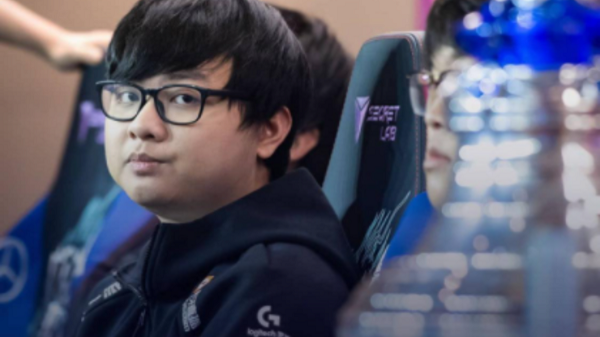 Với những thành công vang dội trong năm 2020, SofM đã góp mặt trong 2 hạng mục: Game thủ/streamer của năm và đặc biệt là Nhân vật truyền cảm hứng.