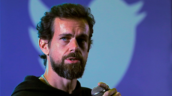Là một CEO bận rộn với lịch trình làm việc dày đặc ở cả Twitter lẫn Square, Jack Dorsey bắt đầu lên ý tưởng cho các dự án của mình khi còn rất trẻ. Ông có hai năm theo học ĐH Missouri trước khi chuyển sang ĐH New York và bỏ ngang khi chỉ còn một học kỳ nữa là lấy bằng tốt nghiệp.