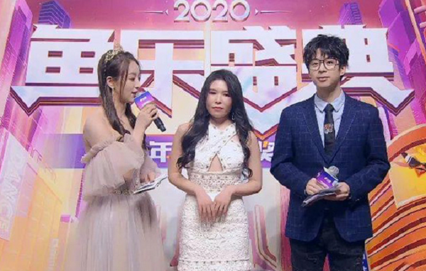 Nữ streamer này từng được xem là biểu tượng sexy của Douyu và đó chính là một phần lý do để cô nàng có mặt tại đêm vinh danh những gương mặt thành công nhất của nền tảng này tại thị trường Trung Quốc.