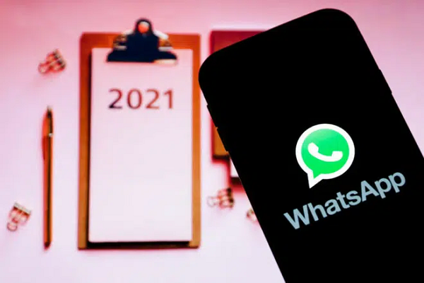 Người dùng sẽ phải đồng ý để Facebook và các công ty con của họ thu thập dữ liệu WhatsApp, bao gồm số điện thoại của người dùng, số điện thoại trong danh bạ, dữ liệu vị trí và các thông tin khác nữa. Nếu người dùng không đồng ý với điều kiện này, đến ngày 8/2 tới, họ sẽ bị xóa tài khoản.